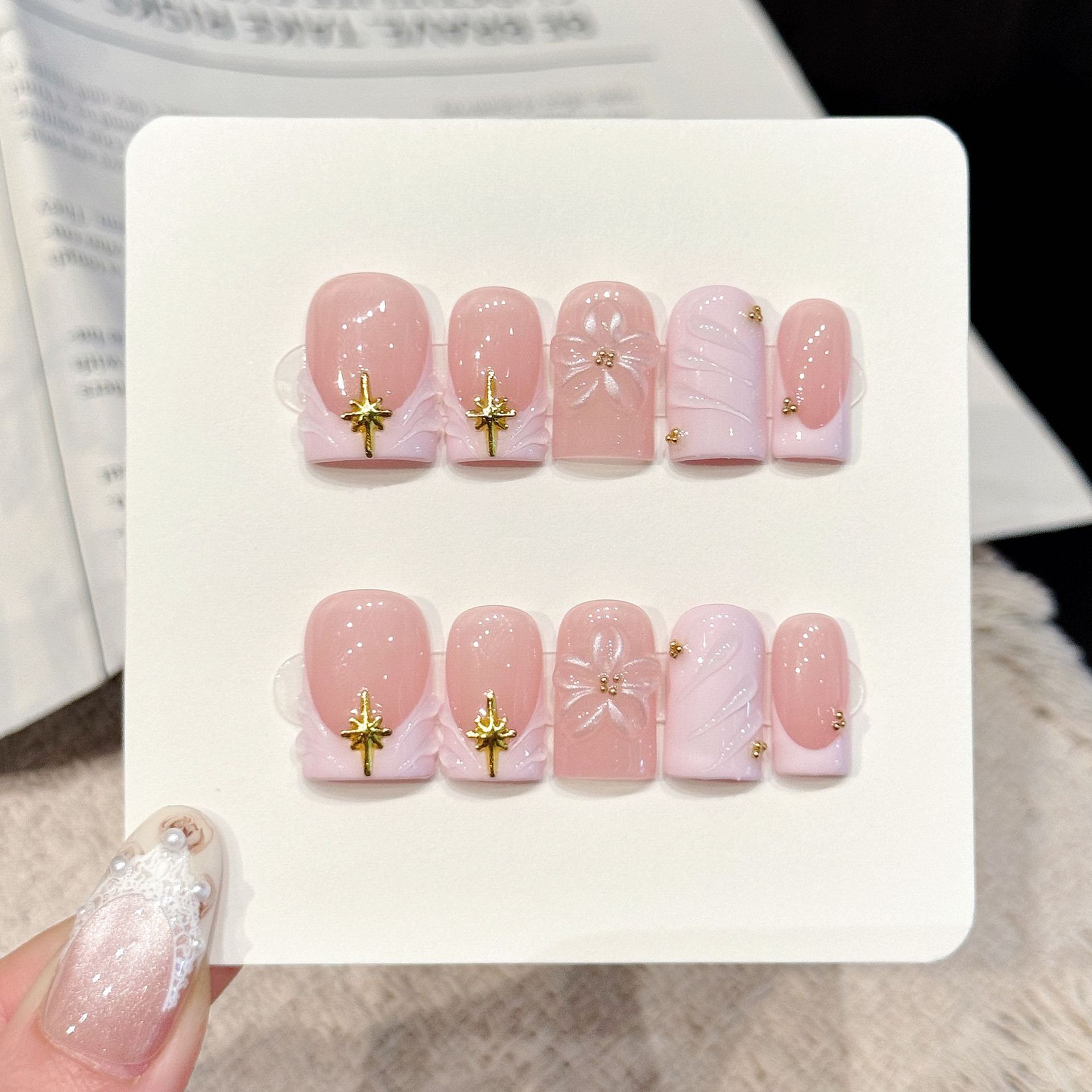 Nail Art Pink Soft - 10 Stück handgemachte Nägel in Sternenrosa-Puder,